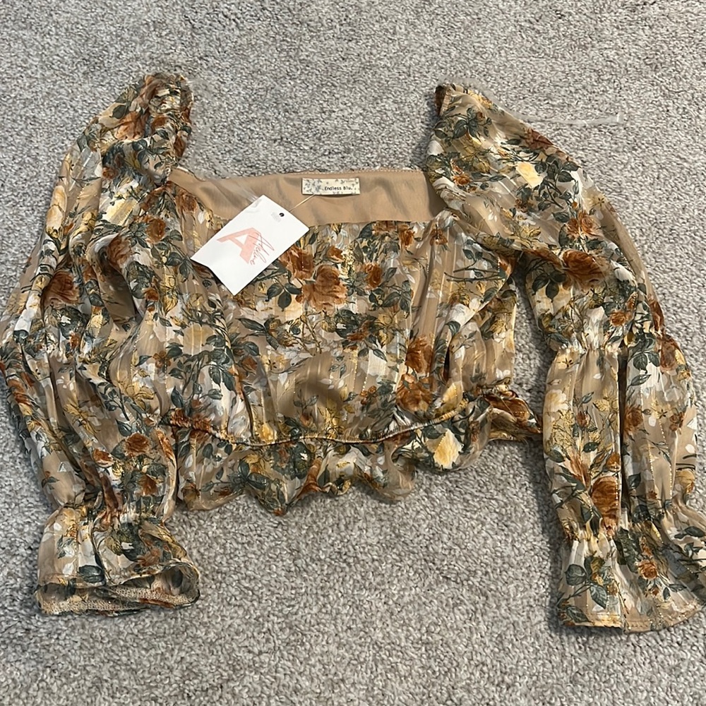 Endless Blu crop top blouse, size small, flowered, gold, square neck